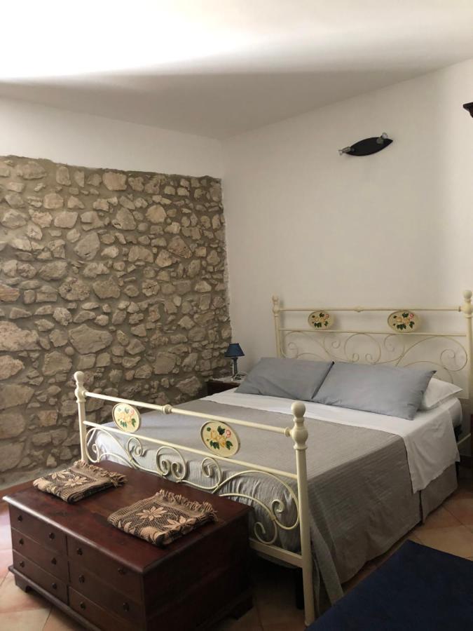 Il Minotauro B&B A 5 Minuti Da Popoli Vittorito 外观 照片