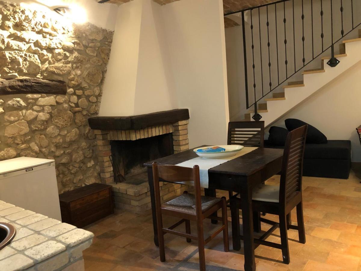Il Minotauro B&B A 5 Minuti Da Popoli Vittorito 外观 照片