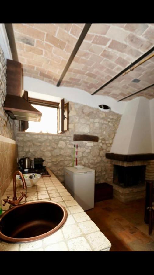Il Minotauro B&B A 5 Minuti Da Popoli Vittorito 外观 照片