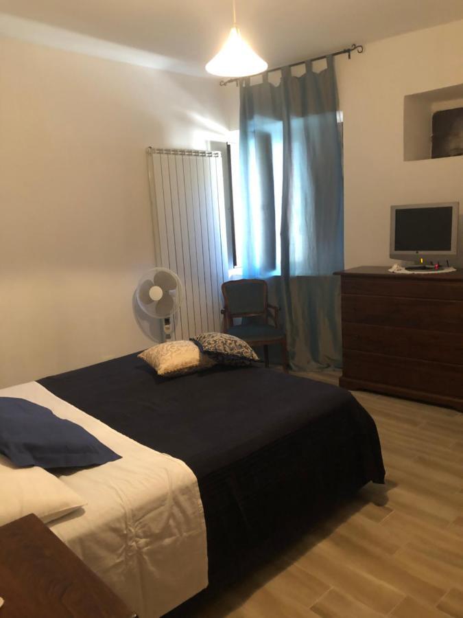 Il Minotauro B&B A 5 Minuti Da Popoli Vittorito 外观 照片