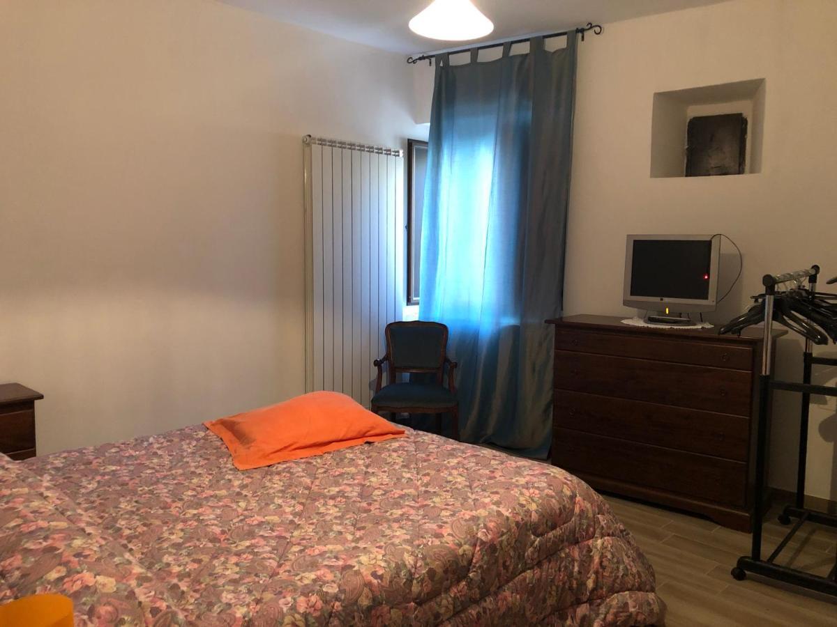 Il Minotauro B&B A 5 Minuti Da Popoli Vittorito 外观 照片